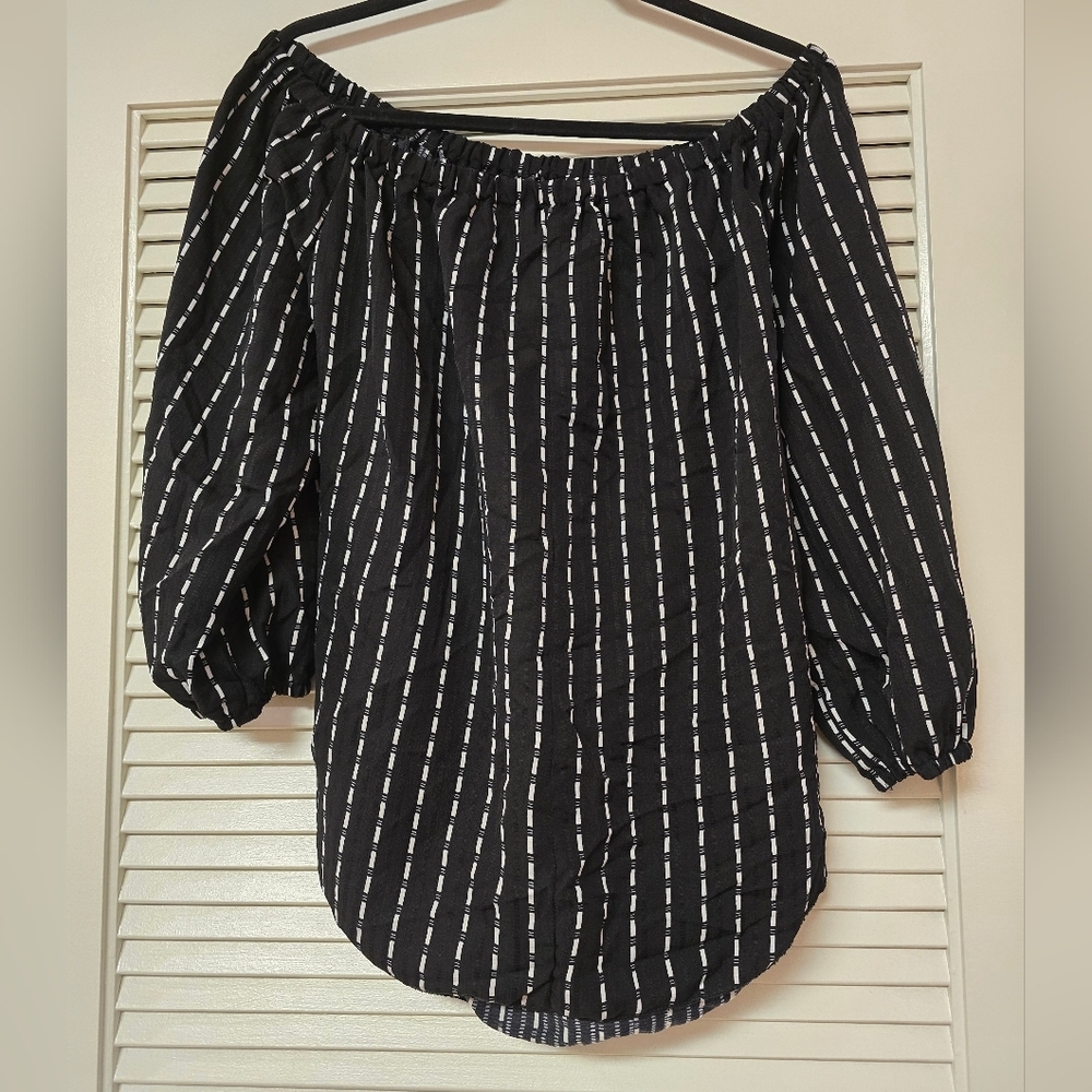 SHEIN - (Plus-Size) Black & White 3/4 Sleeve Lightweight Top With Back Tie